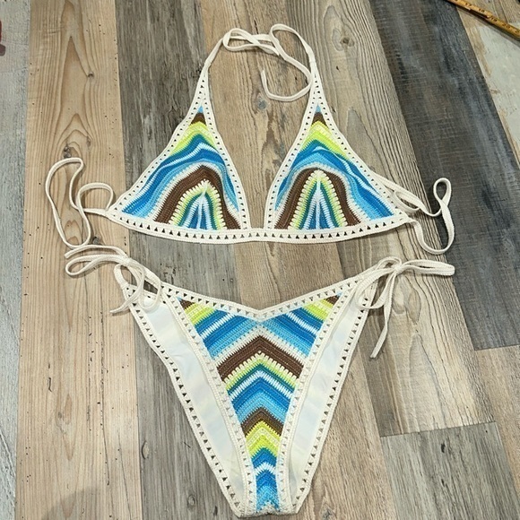 Aerie crochet bikini - Picture 1 of 3